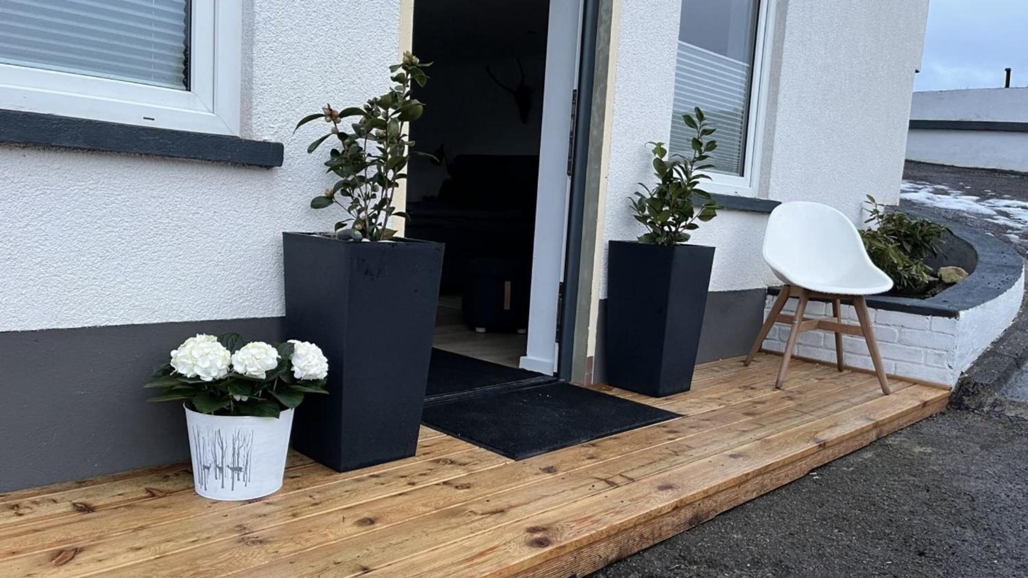 Wellness Appartement Eifelglueck Pelm Exterior photo